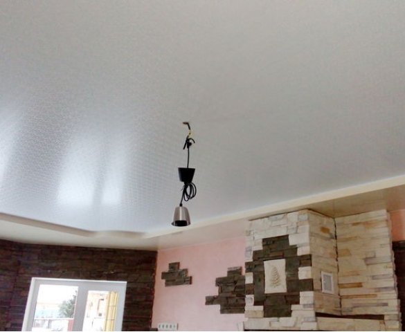 Матовый натяжной потолок с рисунком
